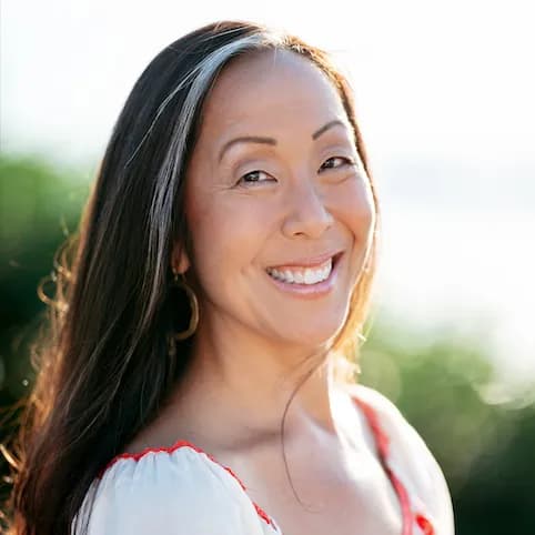 Elisa H. Song - Profile Picture